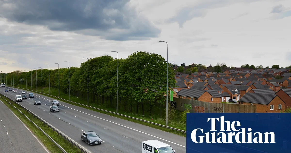 Loud road noise linked to modest Parkinson’s risk in largest study to date