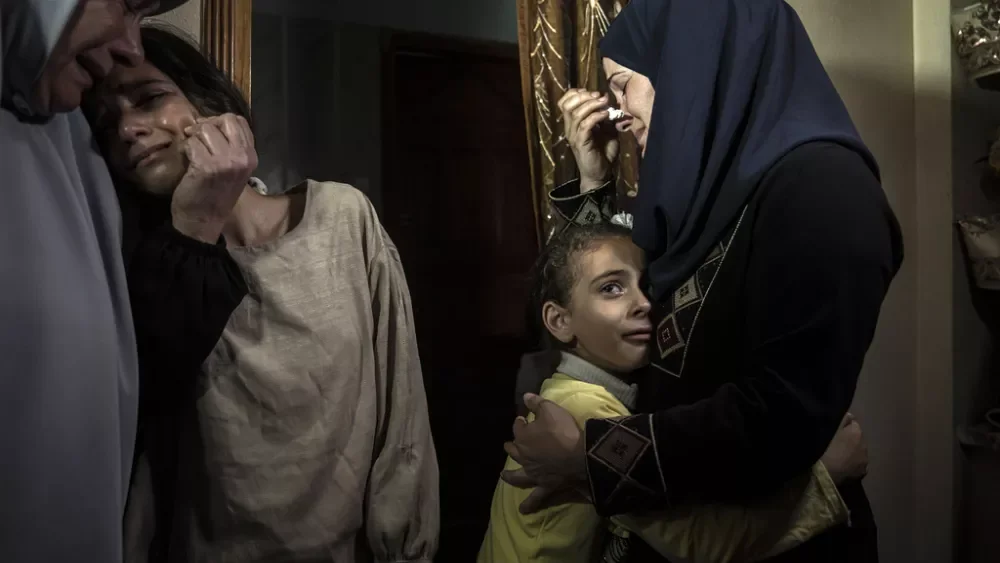 Israel and Islamic Jihad engage in deadly clashes as truce efforts continue.