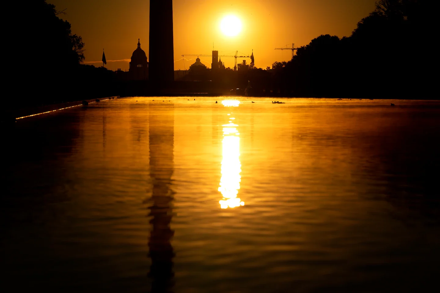 Reflecting Pool fiasco dims America’s image