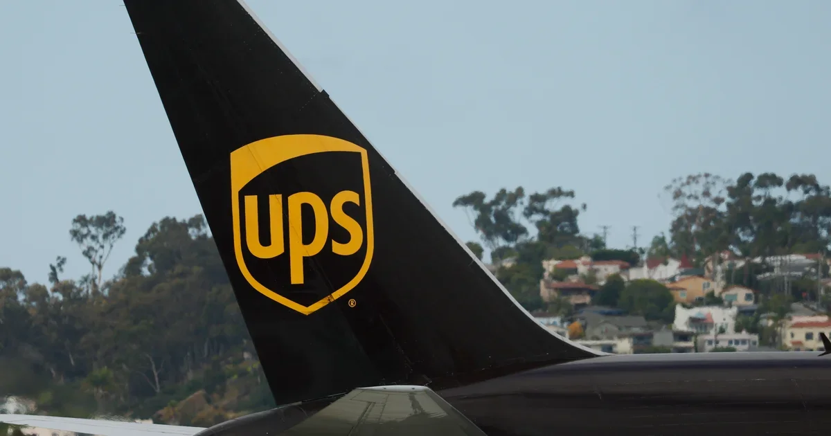 Labcorp taxiway lapse prompts go-around as UPS nears Louisville runway