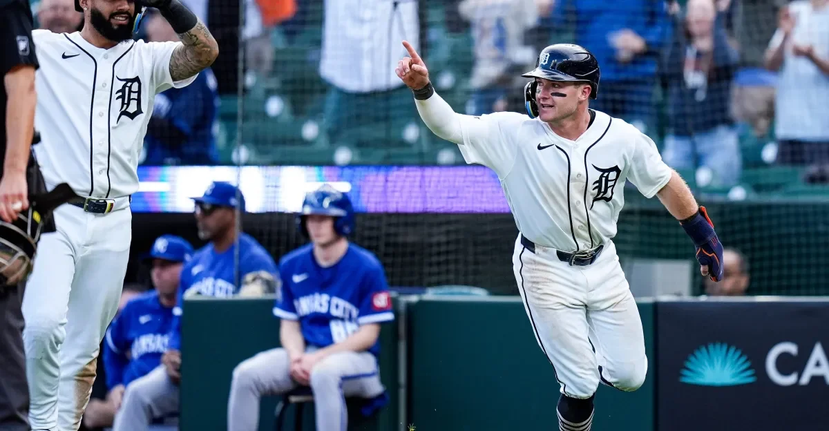 Royals blow late lead as Tigers escape with 10-9 thriller