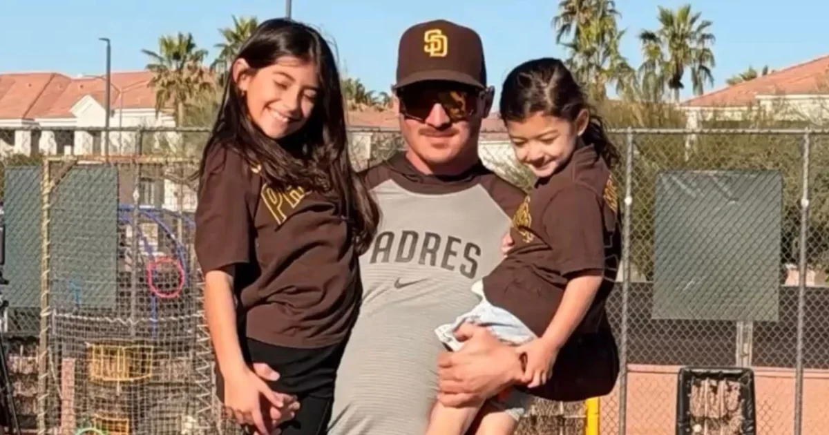 Padres Minor-League Coach Detained by ICE During Texas Travel