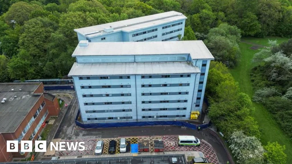 Six evacuees exit hospital as hantavirus cruise-ship outbreak containment continues