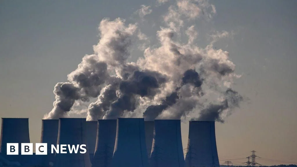 EU to slow pace of industry carbon cuts under ETS overhaul