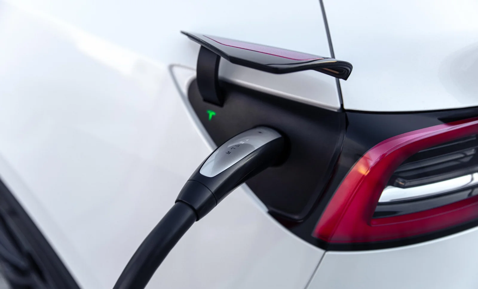 Hyundai mulls over Tesla's NACS for future models.