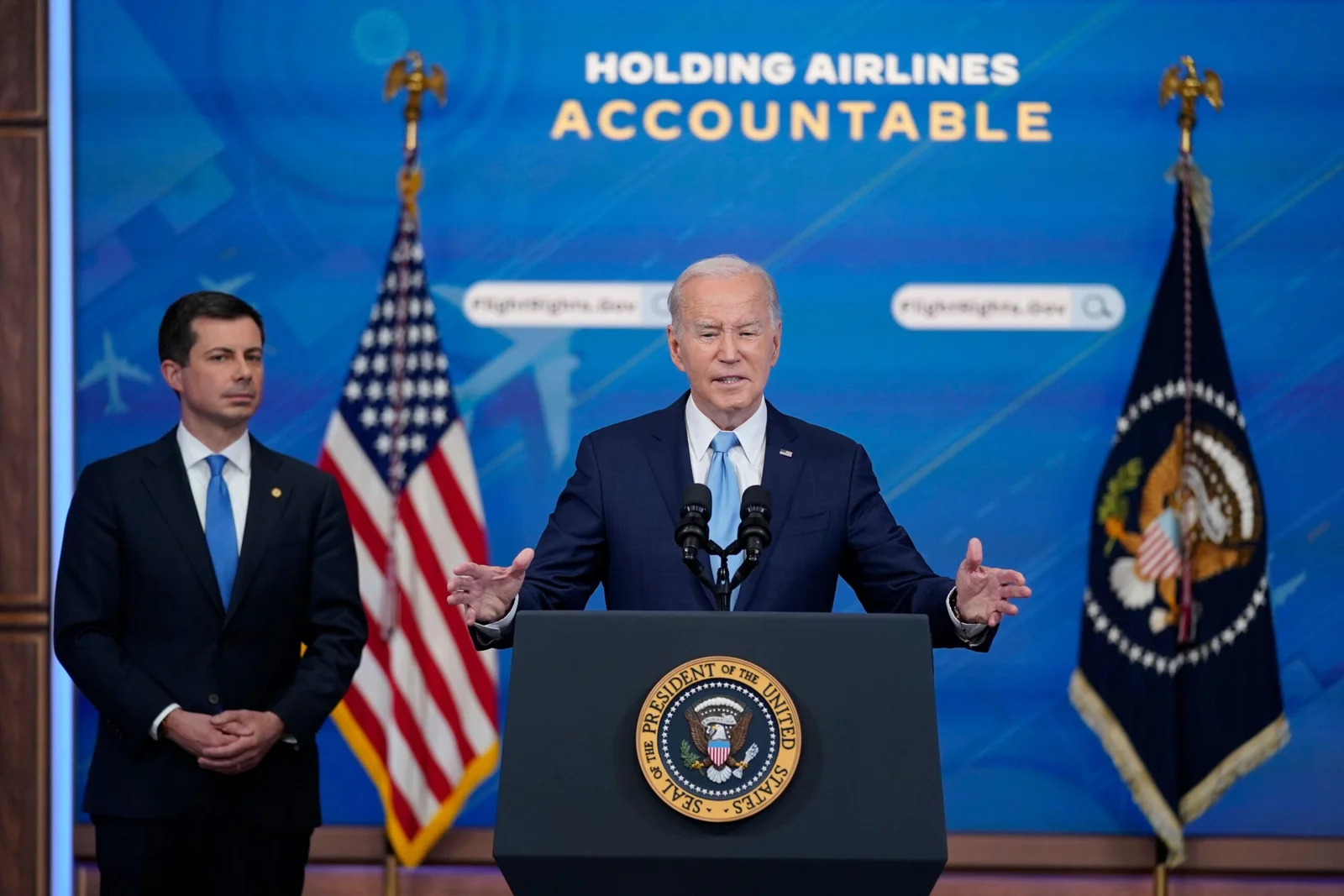 US Airlines Criticize Biden Administration's Compensation Plans for Flight Delays and Cancellations