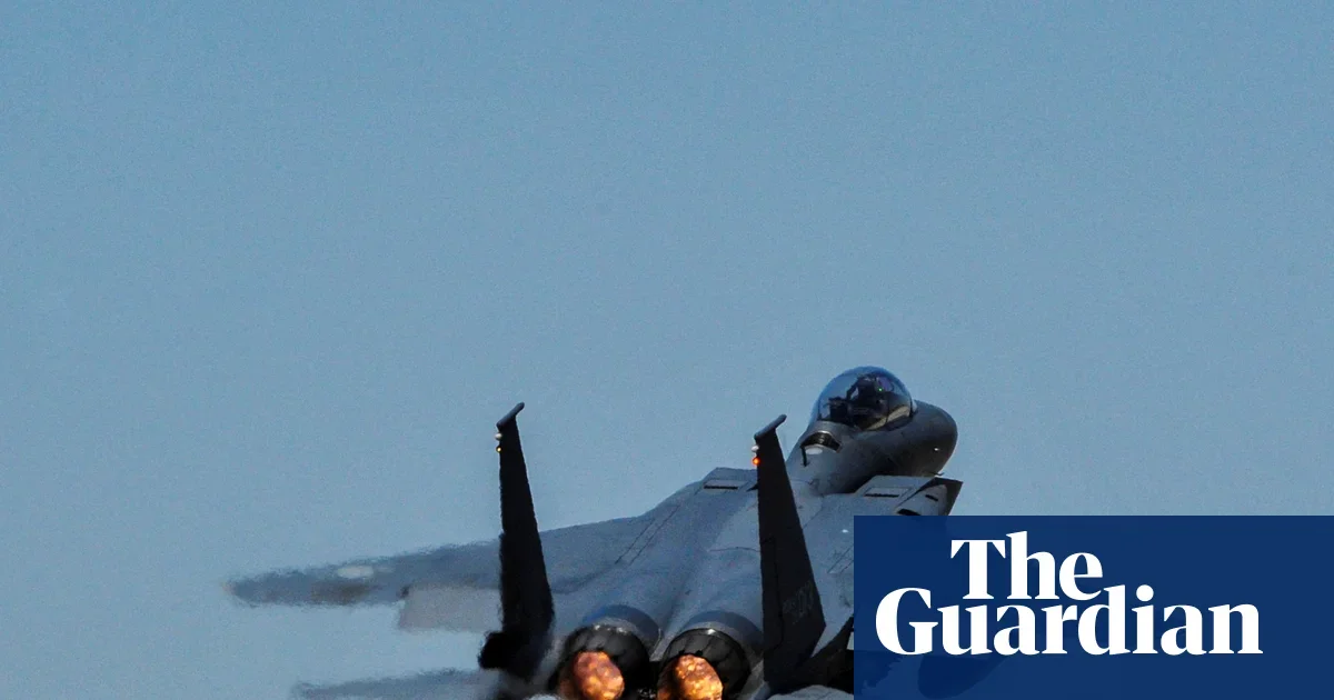 Selfie stunt caused 2021 F-15K collision, Korea air force finds