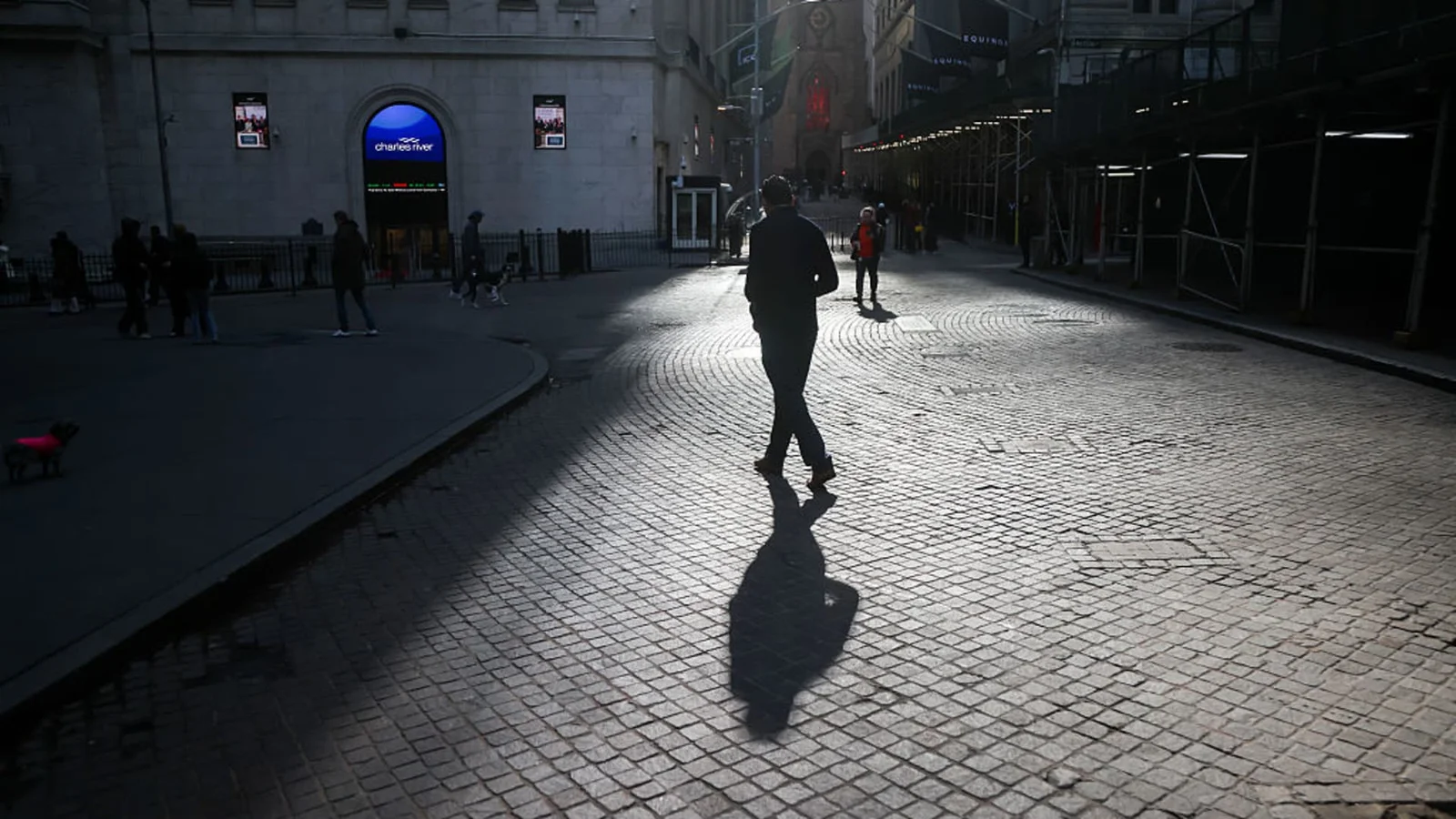 Geopolitics Tightens Mortgage Approvals