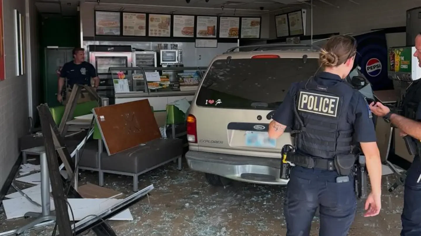 Car crash near Tulsa Subway triggers temporary closure of nearby bakery