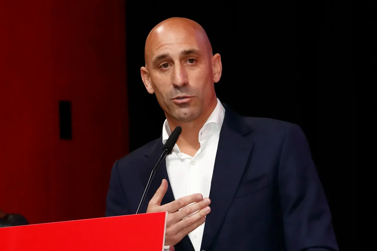 "FIFA Suspends Spain Soccer Chief Luis Rubiales for Unwanted Kiss with Women's World Cup Winner"