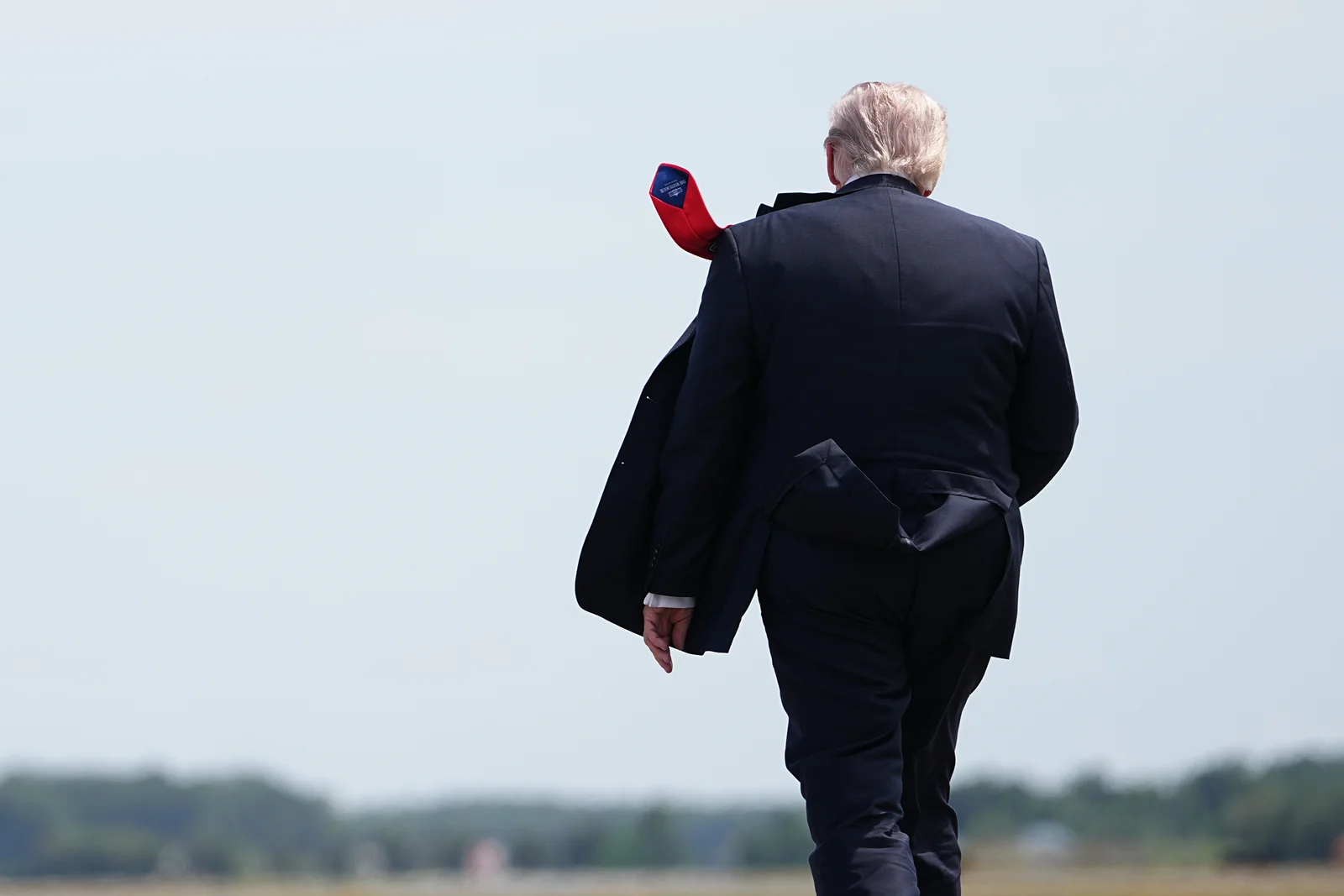 Trump Goes Global: China Visit, Iran War Tensions, and a Fragile Ukraine Ceasefire