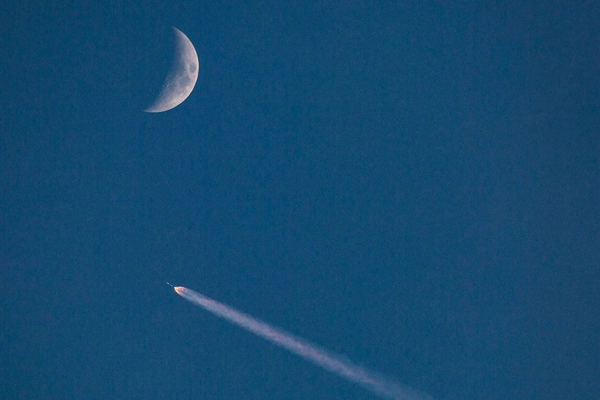 NASA Captures Fresh Moon Crater Linked to SpaceX Falcon 9 Impact