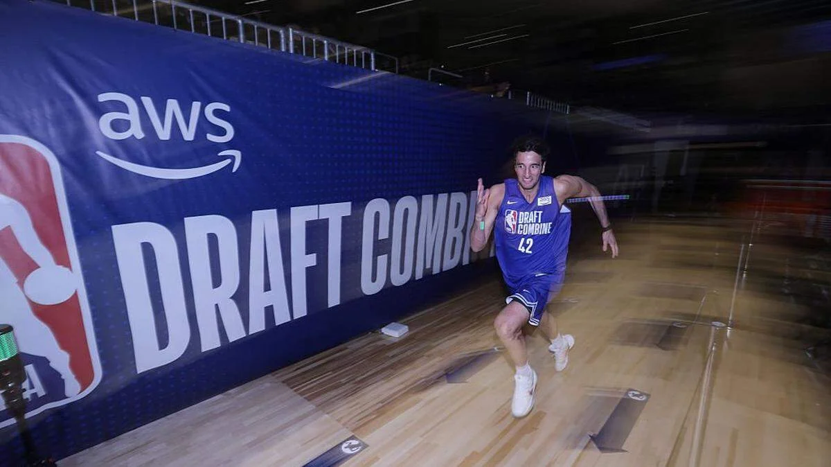 Momcilovic weighs Kentucky fit as he ponders NBA draft and NIL options