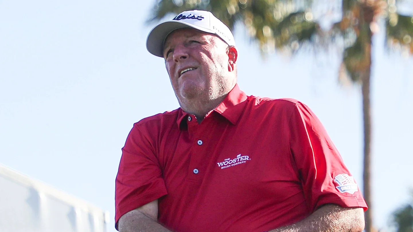 Veteran golfer ousted from Masters for breaking no-phone rule