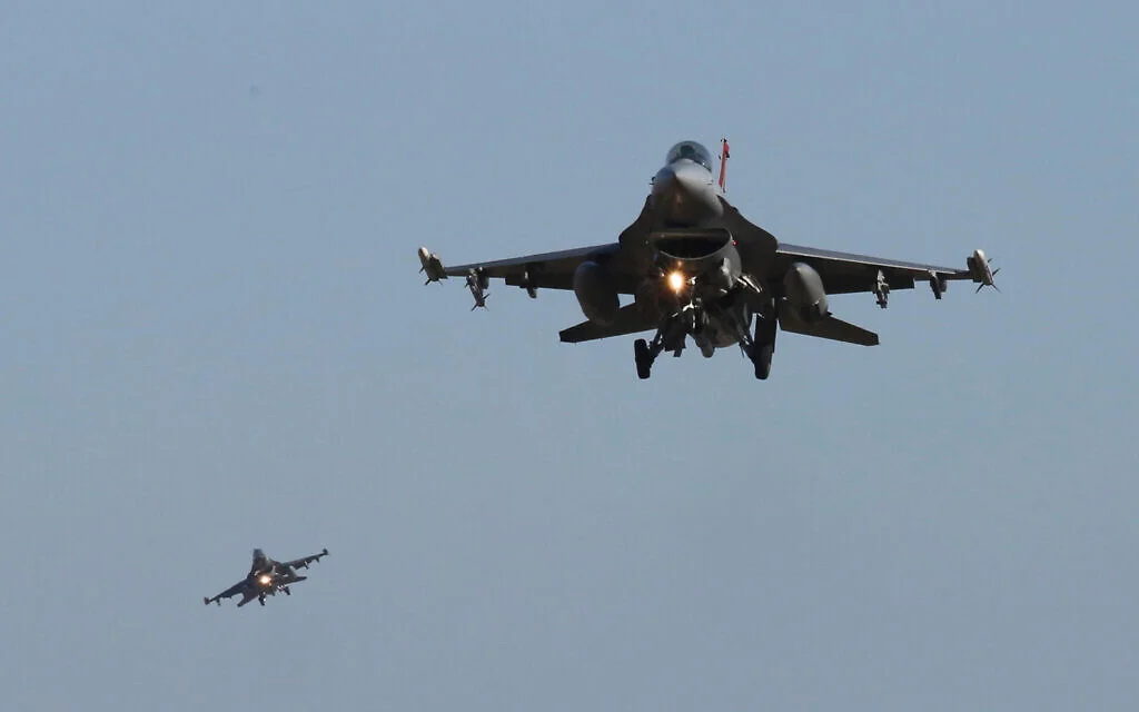 The Controversy Surrounding the Potential Supply of F-16s to Ukraine