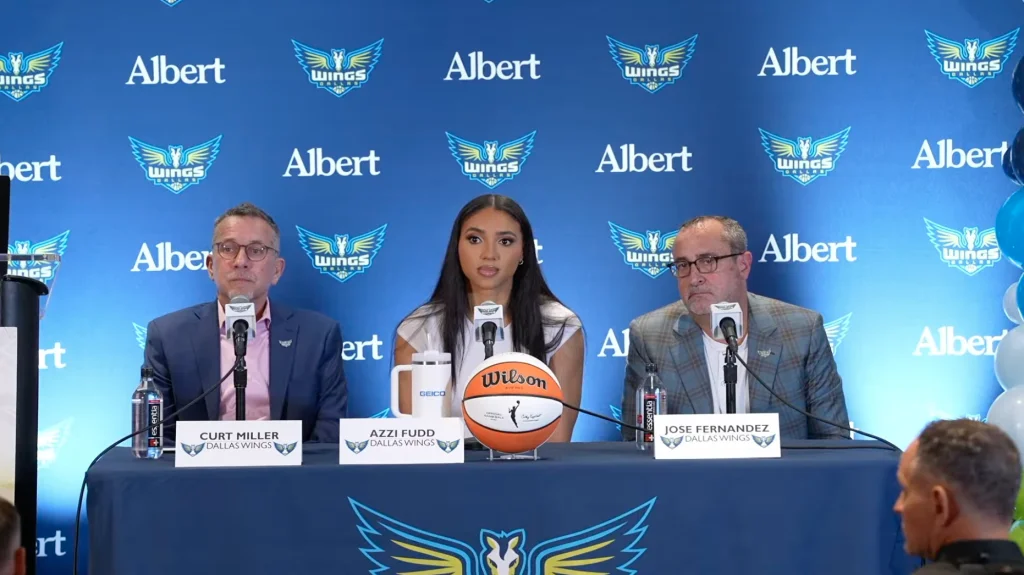Wings sidestep question on Azzi Fudd's relationship with Paige Bueckers at intro presser