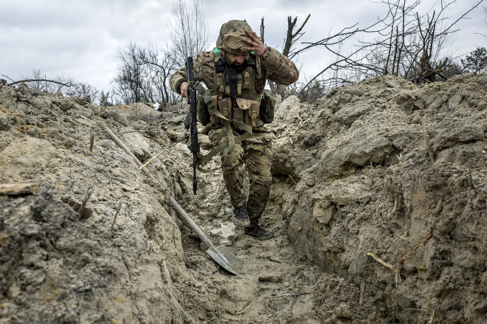 Ukraine's Military Struggles and International Relations in Focus.
