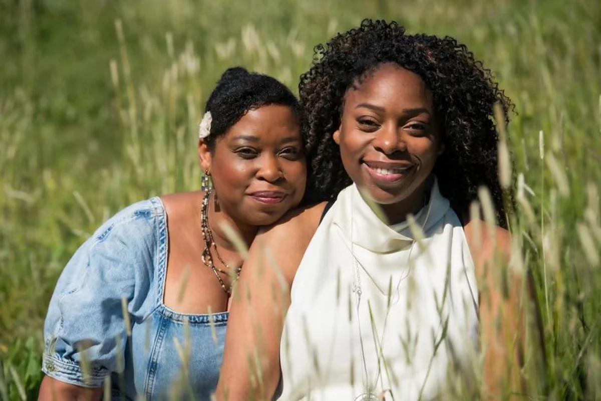 UK Twins Discover Different Fathers After DNA Tests in Rare Medical Phenomenon