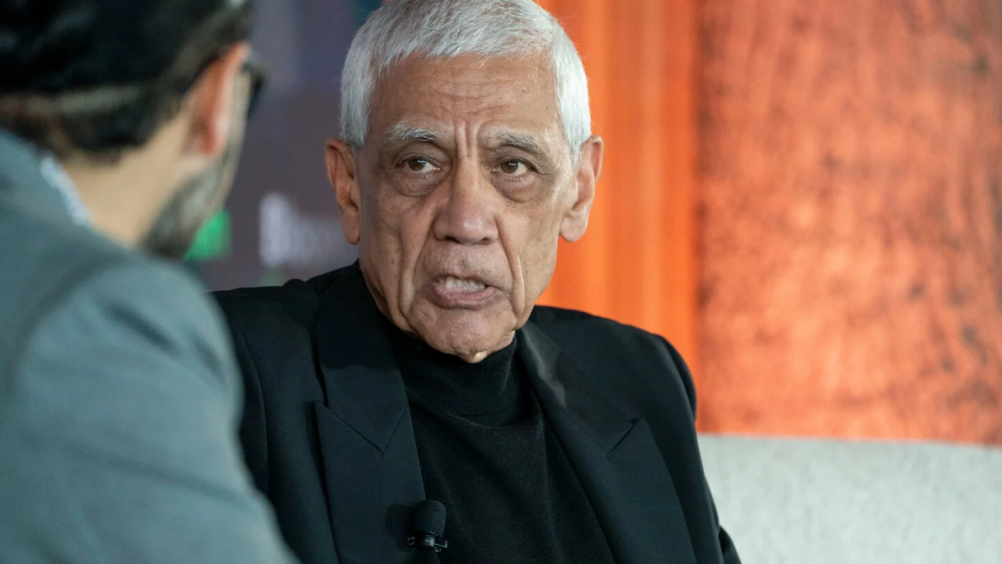 Khosla’s Seahawks bid fuels public clash with Elon Musk