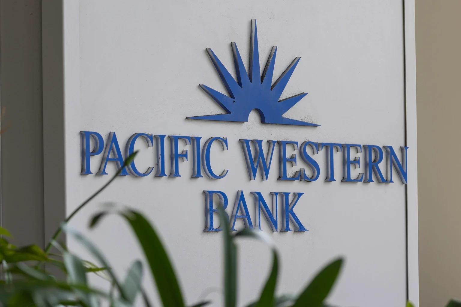 PacWest's Resilience Amidst Market Downturn (NASDAQ:PACW)