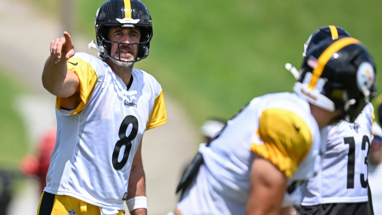 Rodgers Goes On the Record: Fauci, Awards Voting, and a Family Comeback With the Steelers