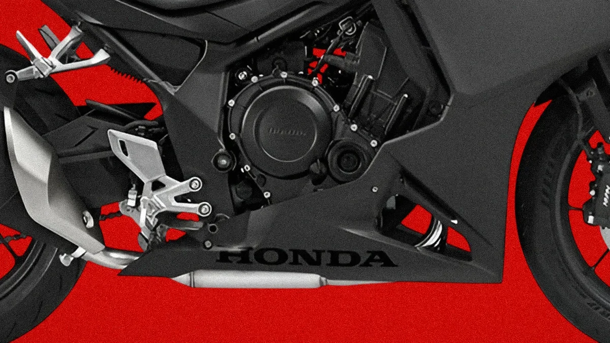 Honda's CBR400R With E-Clutch Makes Sport Riding More Accessible