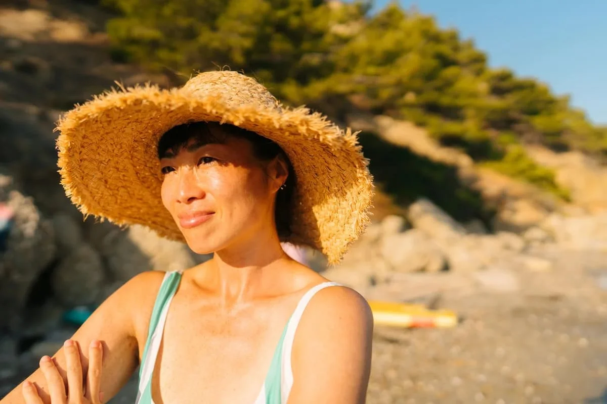 Mature Skin, Modern SPF: Hydrating Formulas with Strong UVA Coverage