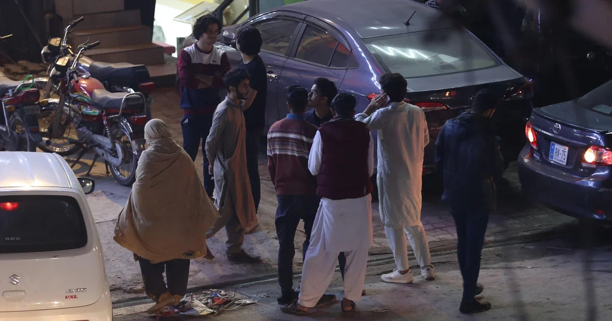 Massive earthquake shakes Afghanistan and Pakistan