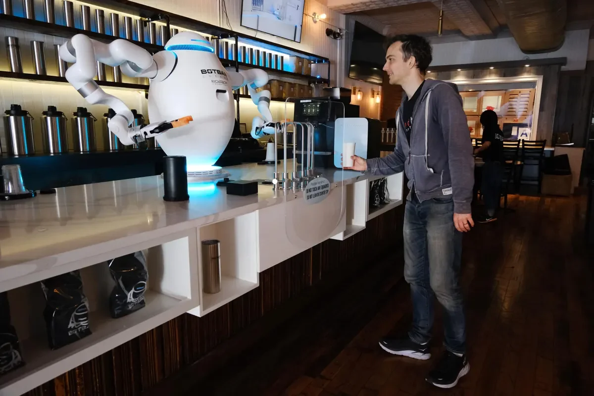 "OECD Report: AI Puts 27% of Jobs at High Risk"
