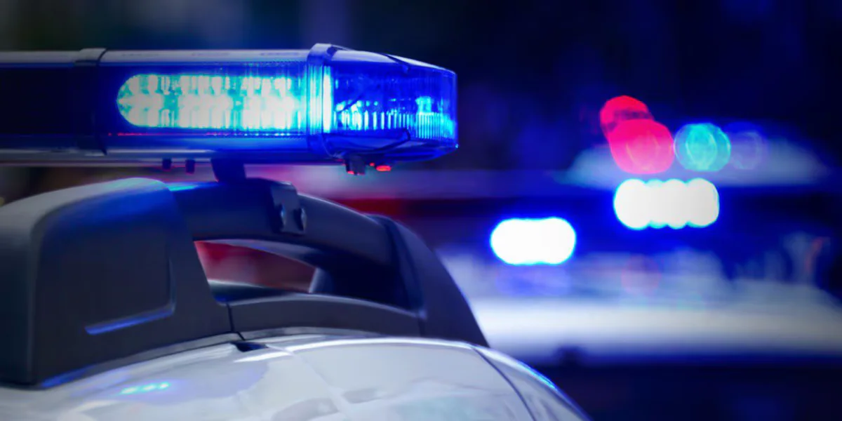 Jackson carjacking leaves 1 dead, 1 injured and 2 suspects at large