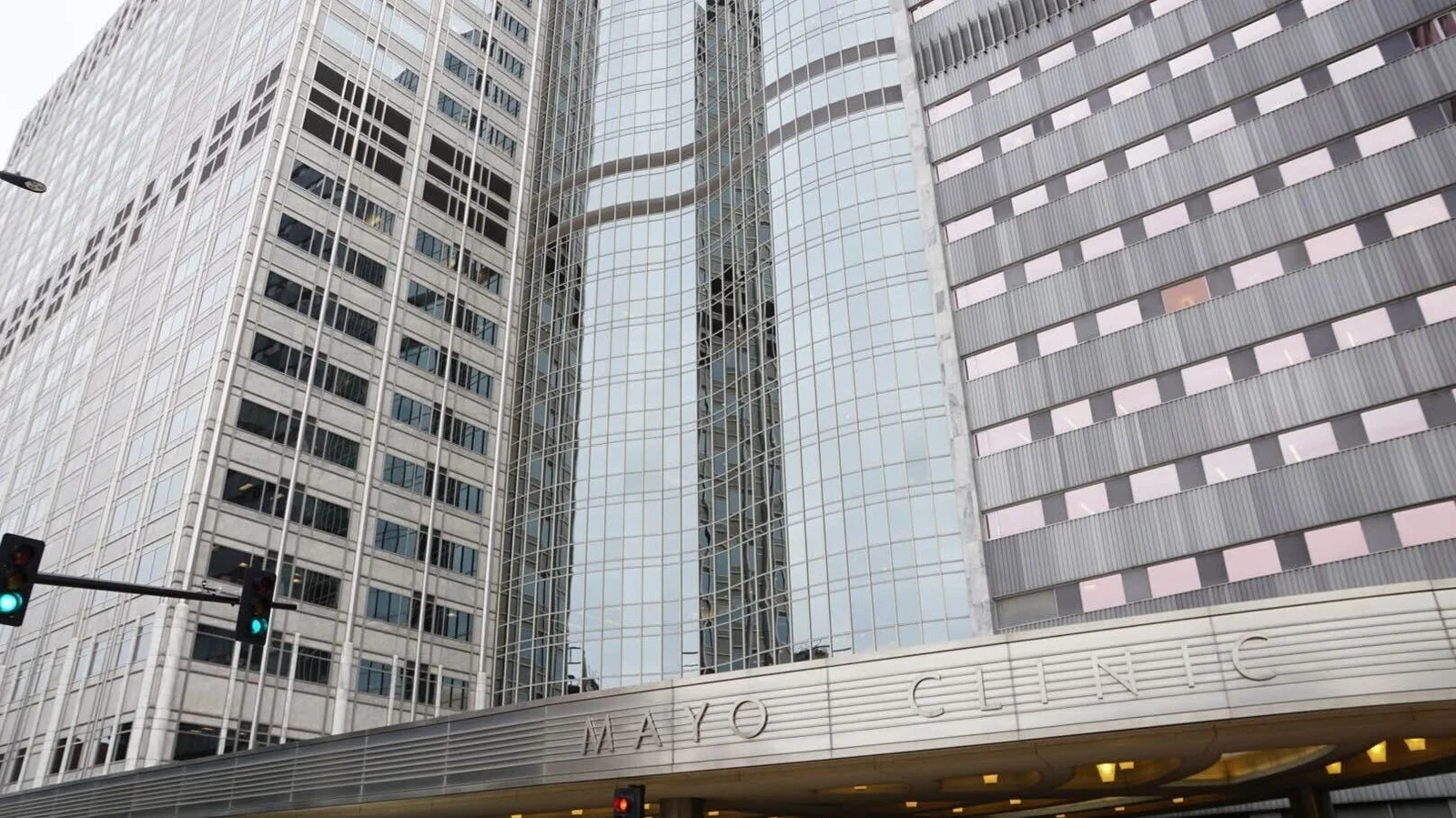 Whistleblower alleges Mayo Clinic rushed AI deployment, risking patient care and privacy