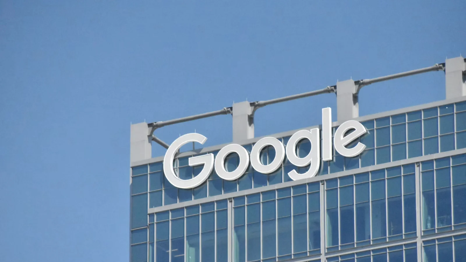 Google Lets Users Toggle Off Visible AI Watermarks