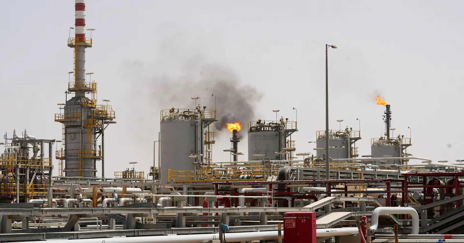 Oil climbs on Saudi strikes and Hormuz standstill, signaling tight markets