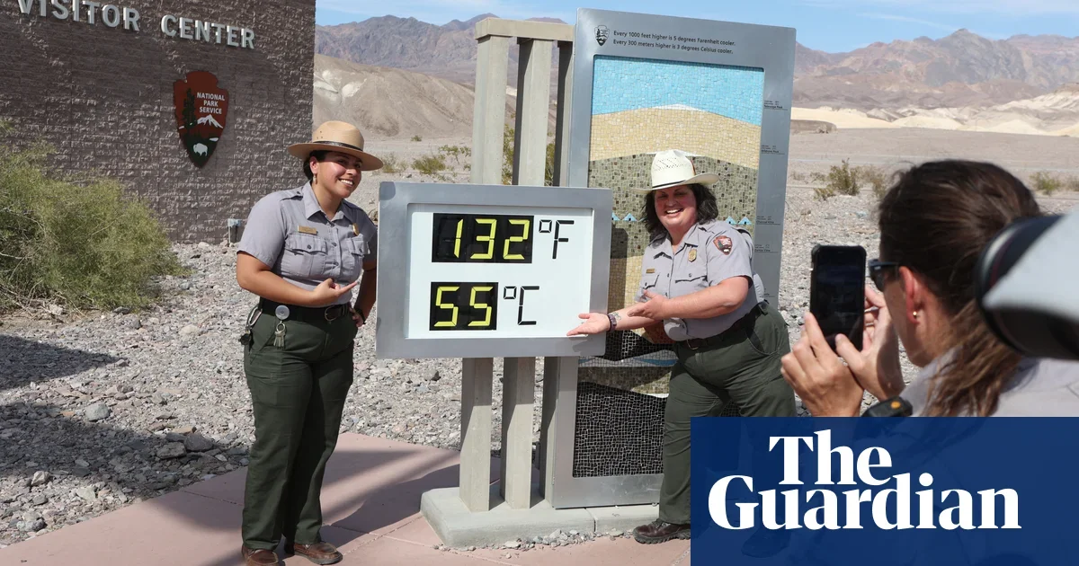 "Death Valley's Record-Breaking Heatwave Attracts Tourists Amidst Extreme Weather"