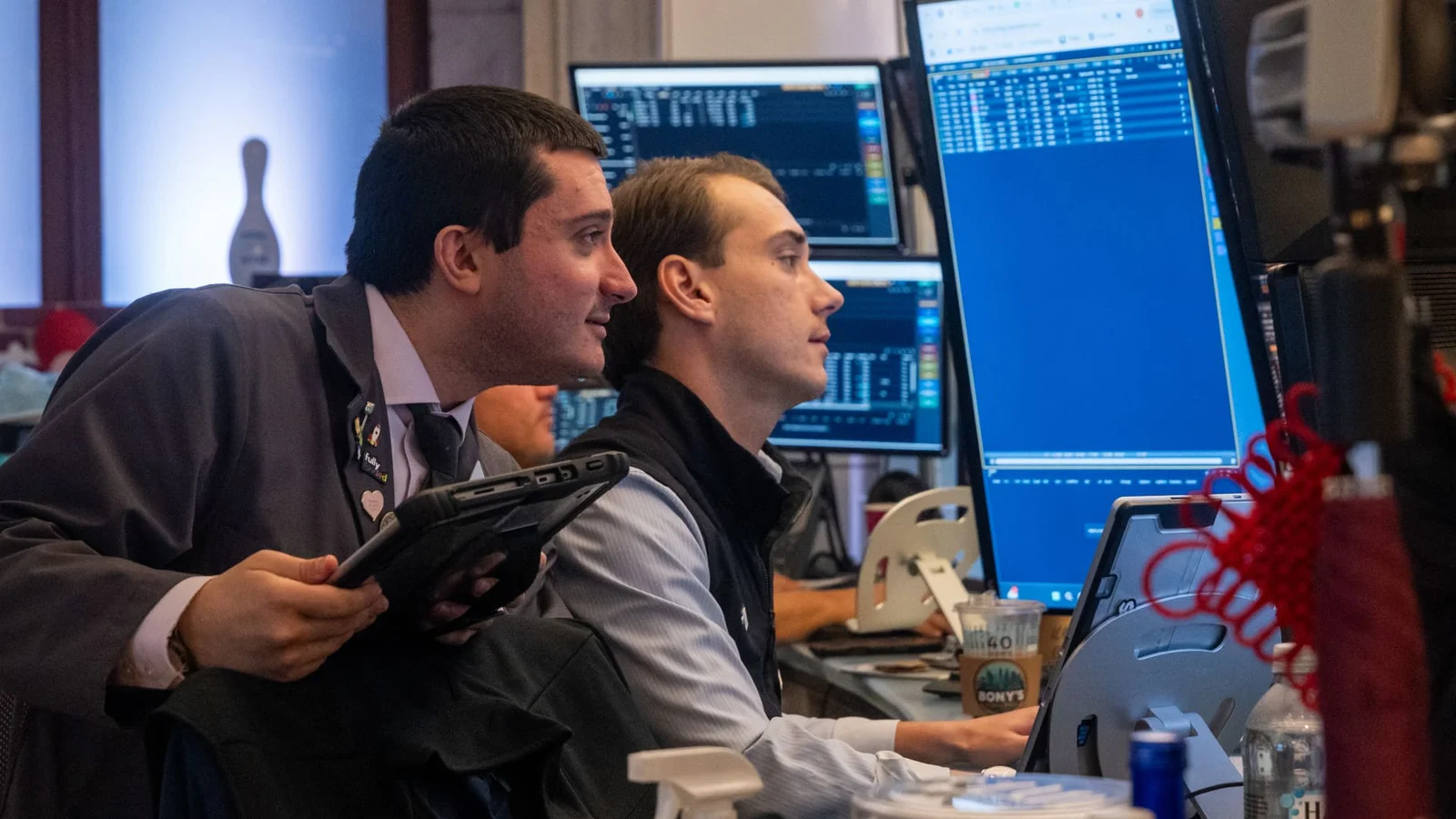 Global markets wobble as oil climbs on Iran tensions