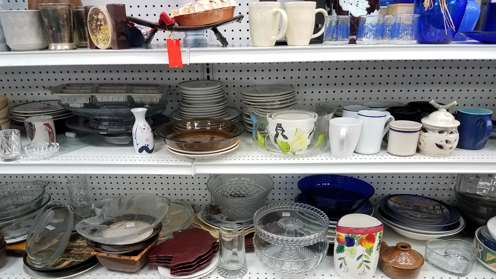 Pumpkin Butterprint Pyrex: A Thrift-Store Treasure for Collectors