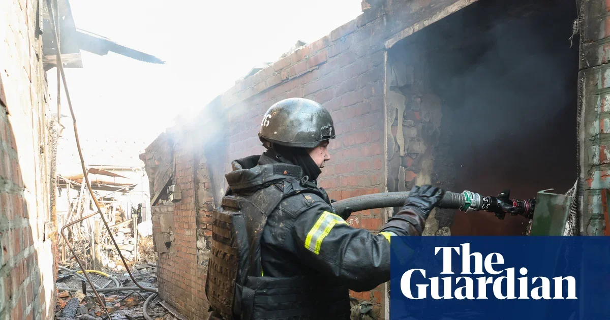 Ceasefire collapses as Russia bombs Ukraine ahead of Moscow parade