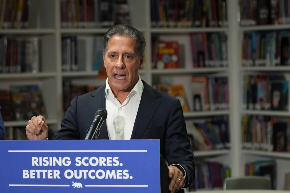LA Schools Chief Quits Amid FBI Probe Tied to AI Chatbot Deal