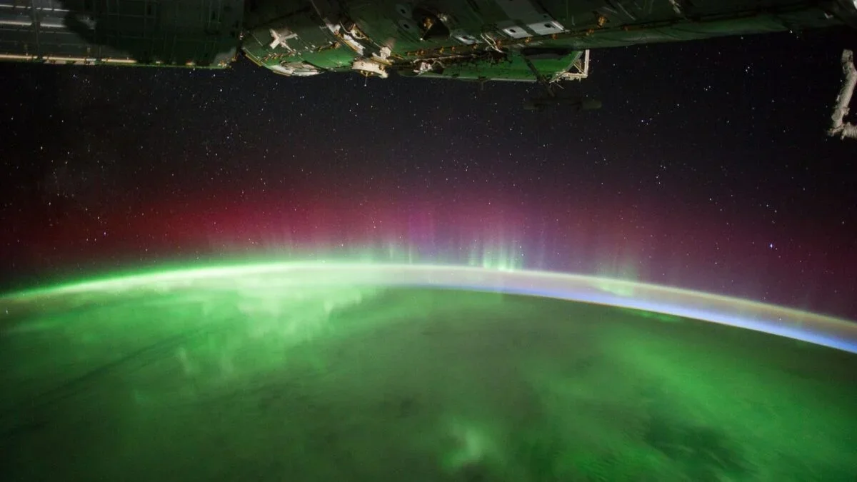StormWall: A Space Shield to Dampen Solar Storms