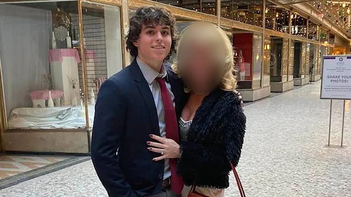 Ohio man attacks Def Leppard drummer outside Florida hotel.