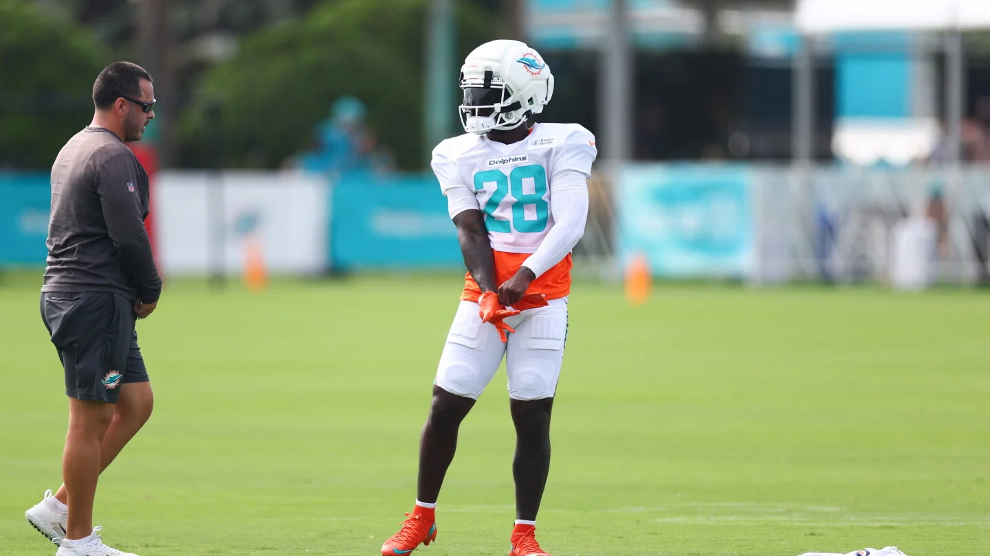 Dolphins' Achane Set for Heavy Workload, Hafley Signals Big Season