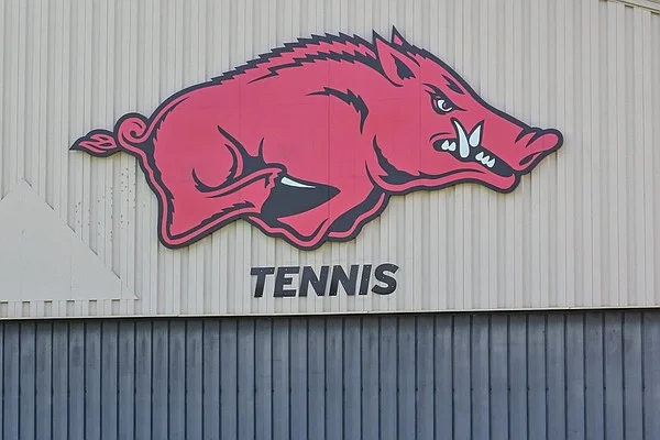 Arkansas Reinstates Tennis Programs With Donor-Backed Funding and Endowment Plan