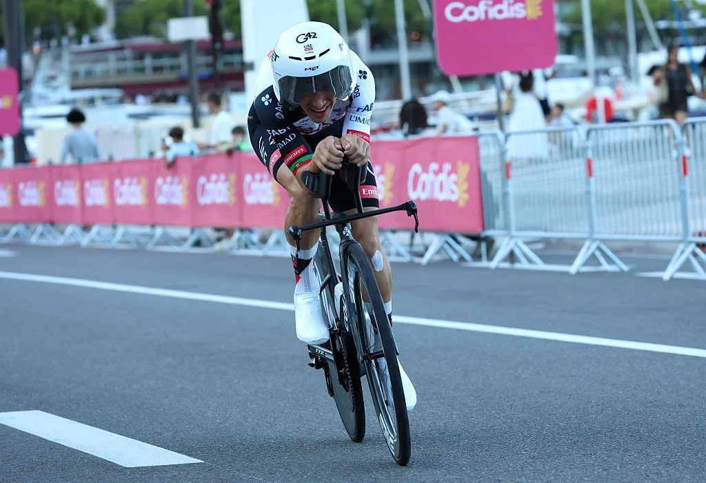 Pogačar edges Hayter to wear red after gripping Vuelta stage 1 ITT