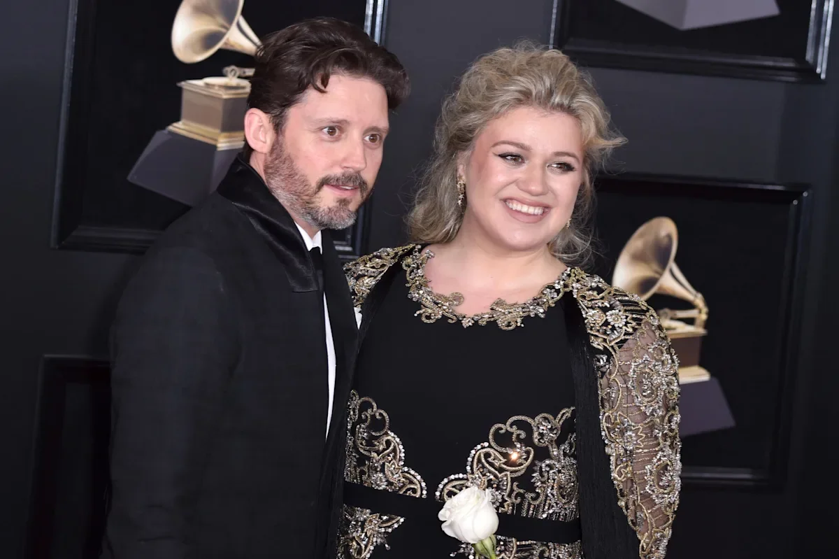 Kelly Clarkson's Quiet Support and Family Tributes Amid Brandon Blackstock's Death