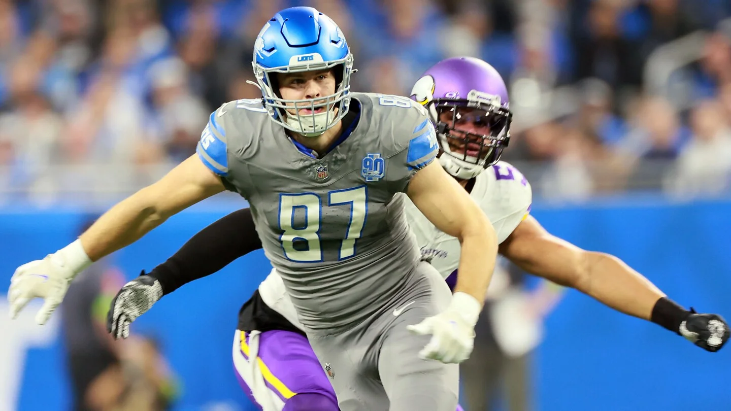 "Lions Secure Playoff Berth with Win Over Vikings Despite Key Injuries"