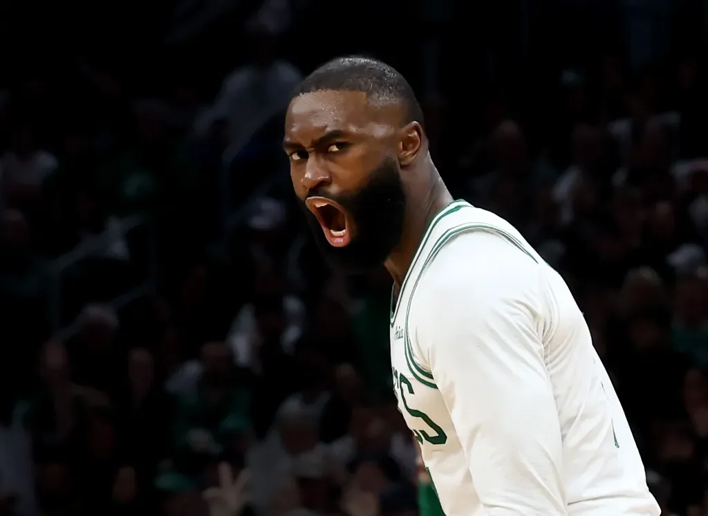 Brown fires back at Stephen A. Smith in blunt Twitch tirade