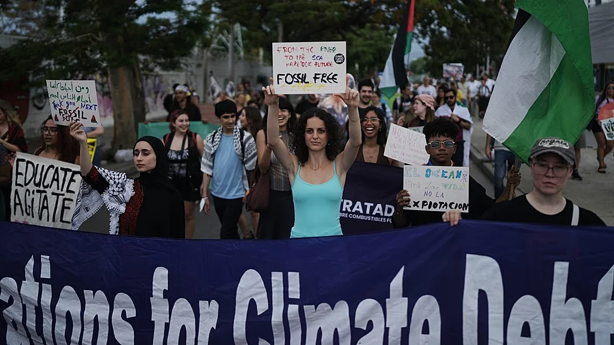 Global Drive to Cut Fossil Fuels Takes Center Stage in Colombia