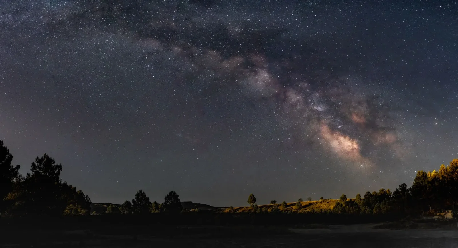 Gaia pins down a free-floating Saturn-mass world wandering the Milky Way