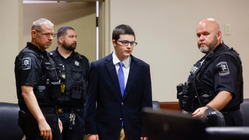 Messages reveal Georgia teen sought infamy in deadly high school shooting