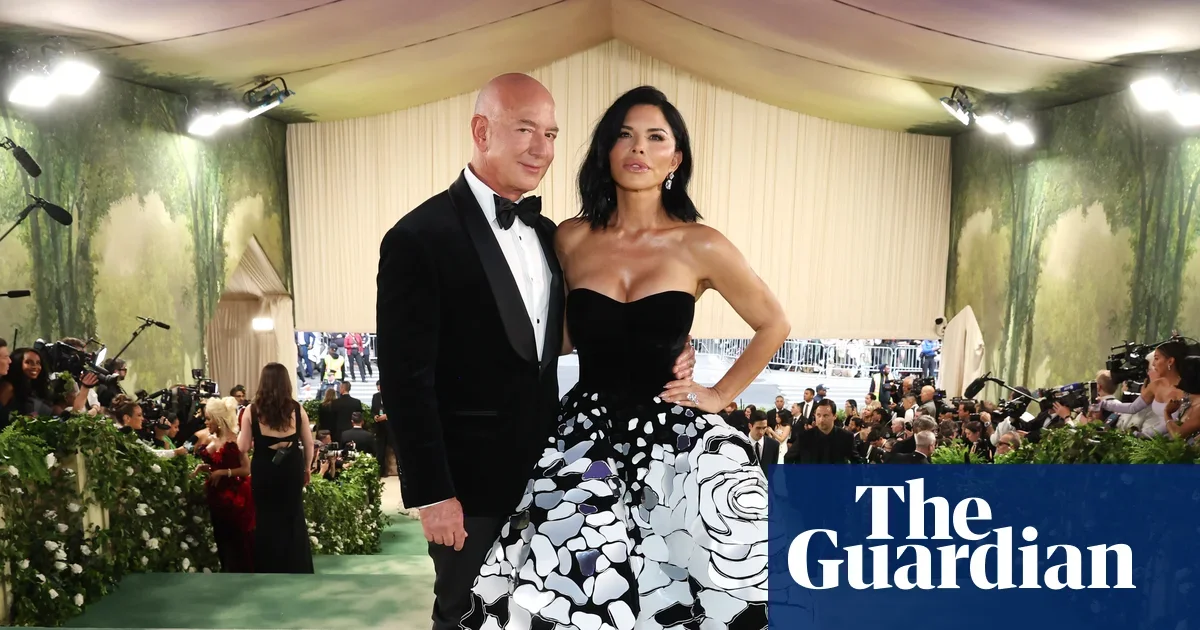 Bezos' Met Gala Move Sparks Debate Over Billionaire Influence in Fashion